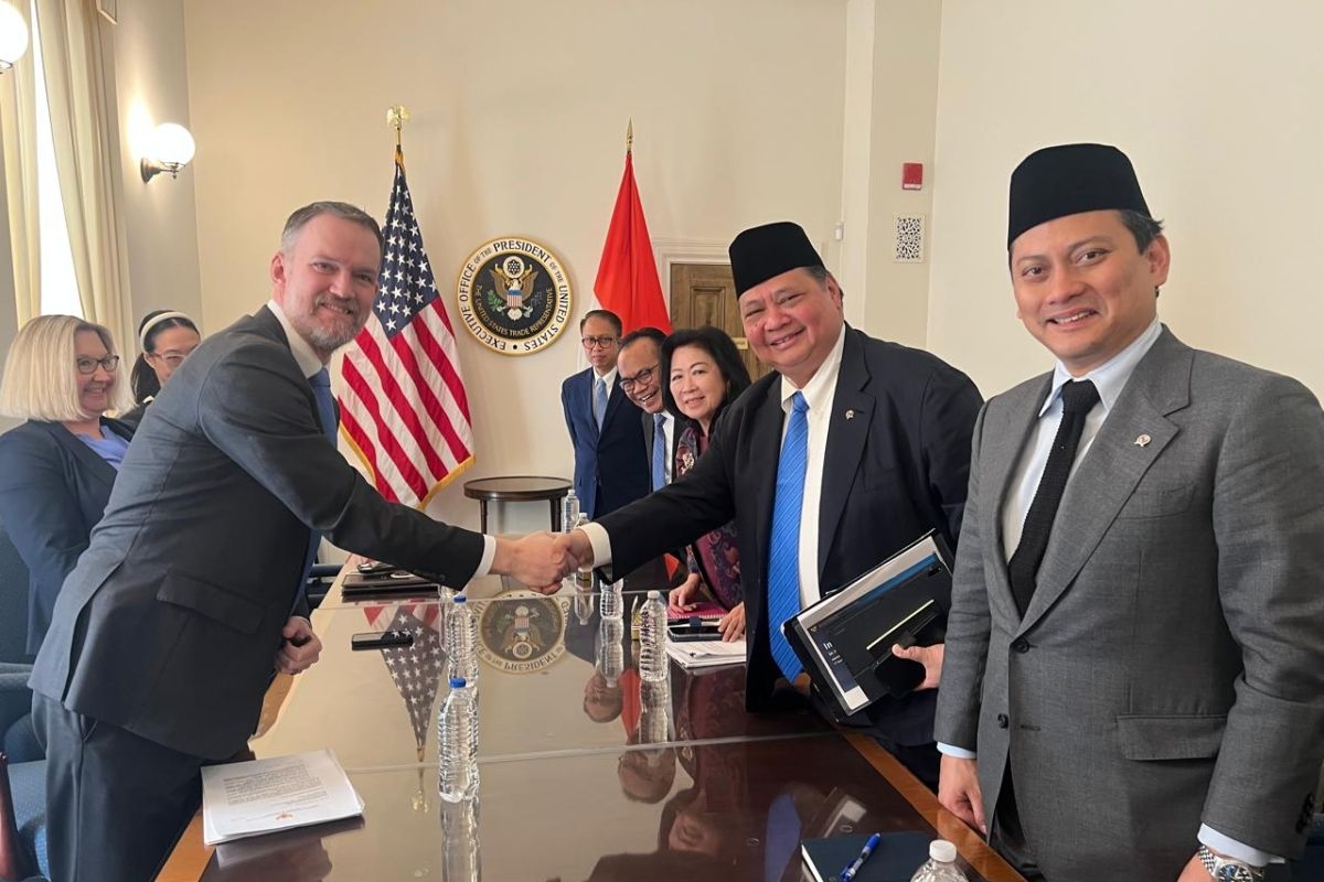 Tổng thống Donald Trump ra điều kiện để Indonesia không bị áp thuế 32%